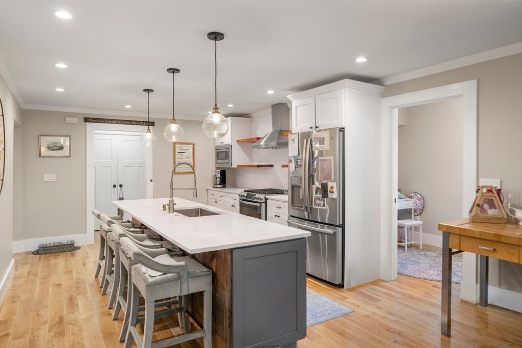 54 Canterbury St, Hingham, MA, 54 Canterbury St, Hingham, MA Photo #5