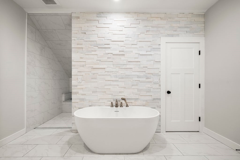 54 Canterbury St, Hingham, MA, 54 Canterbury St, Hingham, MA Photo #24