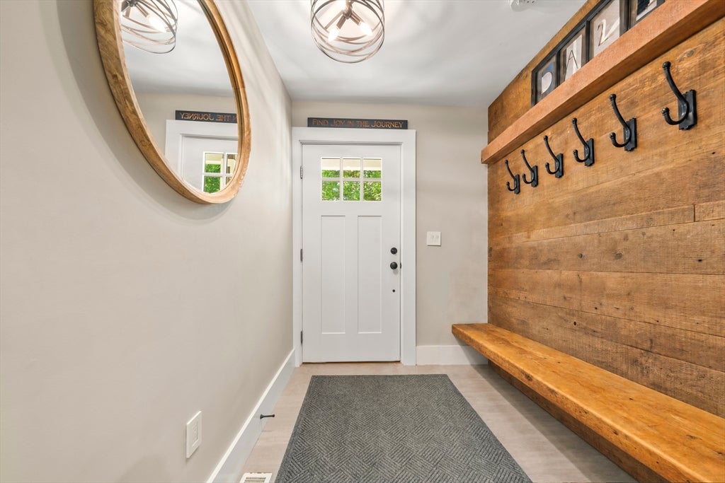 54 Canterbury St, Hingham, MA, 54 Canterbury St, Hingham, MA Photo #4