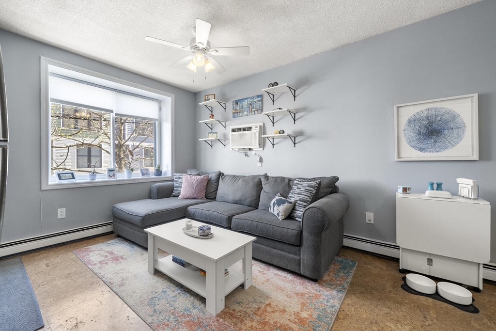 151 W 6th St 1