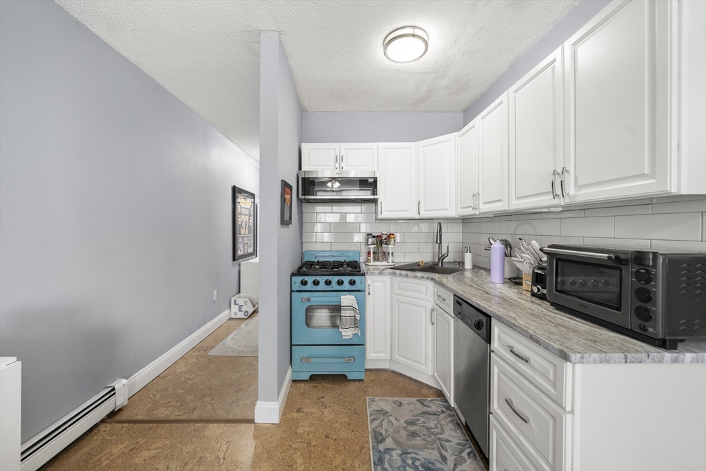 151 W 6th St 1