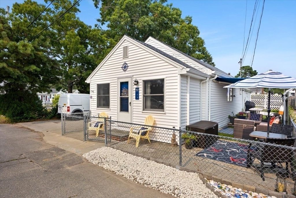 4A Barnes St.