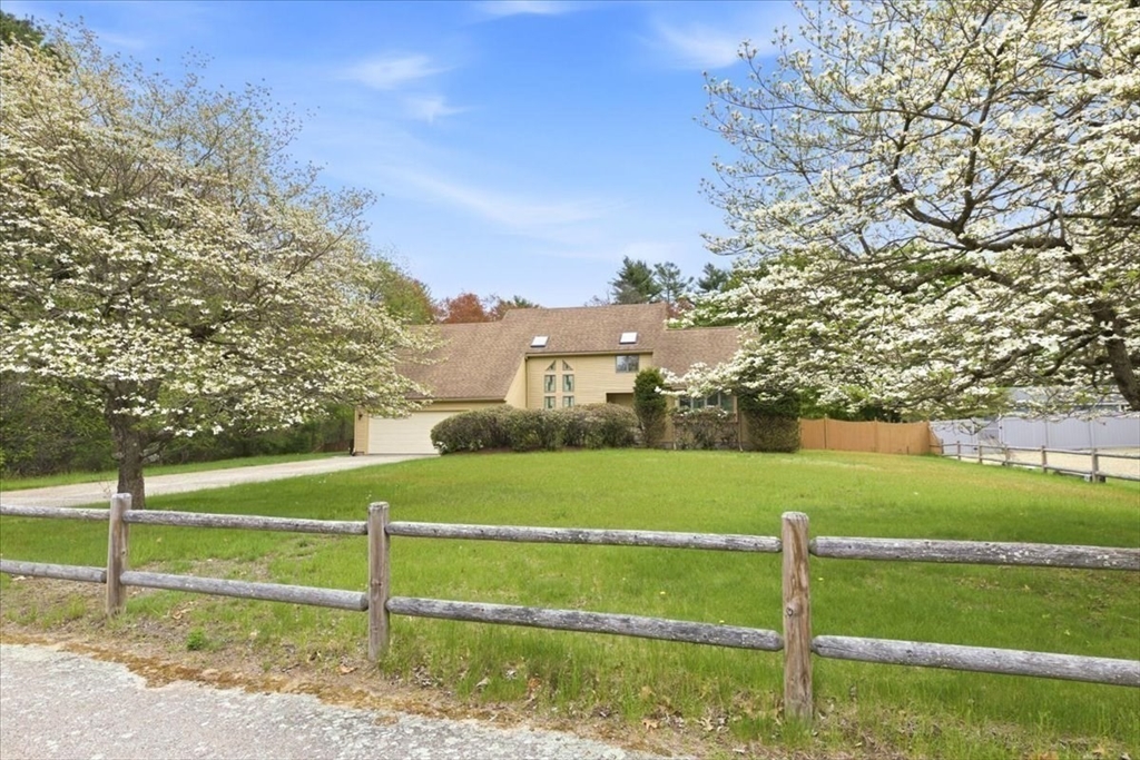 6 Hoover Rd