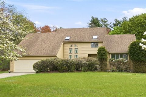 Photo of 6 Hoover Rd, Norfolk, MA 02056 (MLS # 73512260)