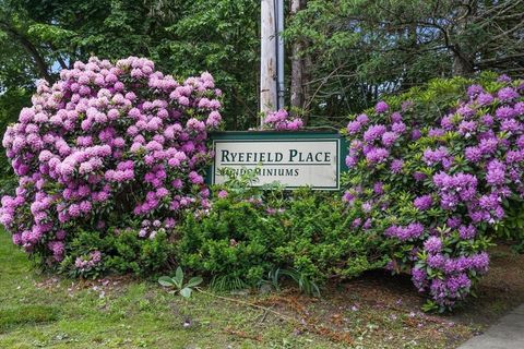 Photo of 8 Longmeadow Dr #14A, Rowley, MA 01969 (MLS # 73440693)