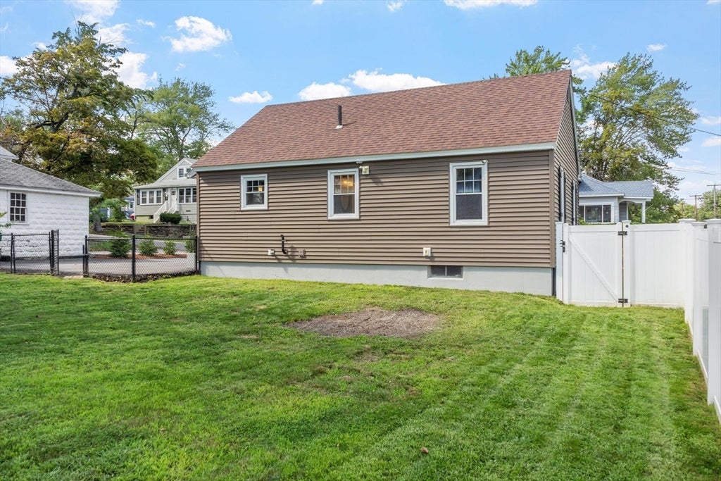 4 Maverick St, Fitchburg, MA Photo #35