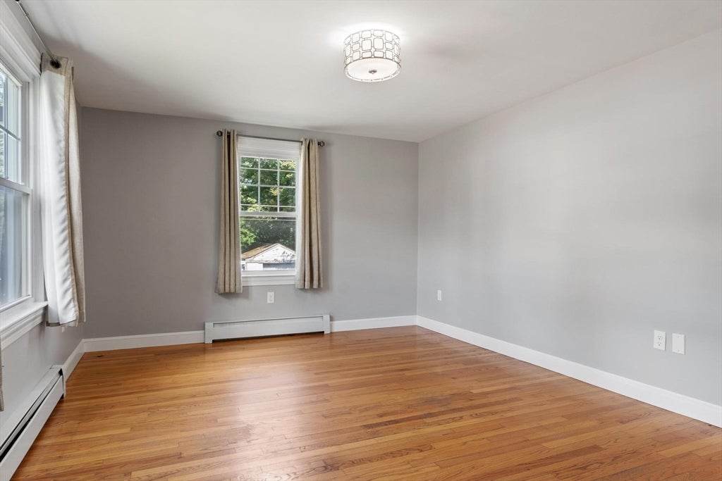 4 Maverick St, Fitchburg, MA Photo #12