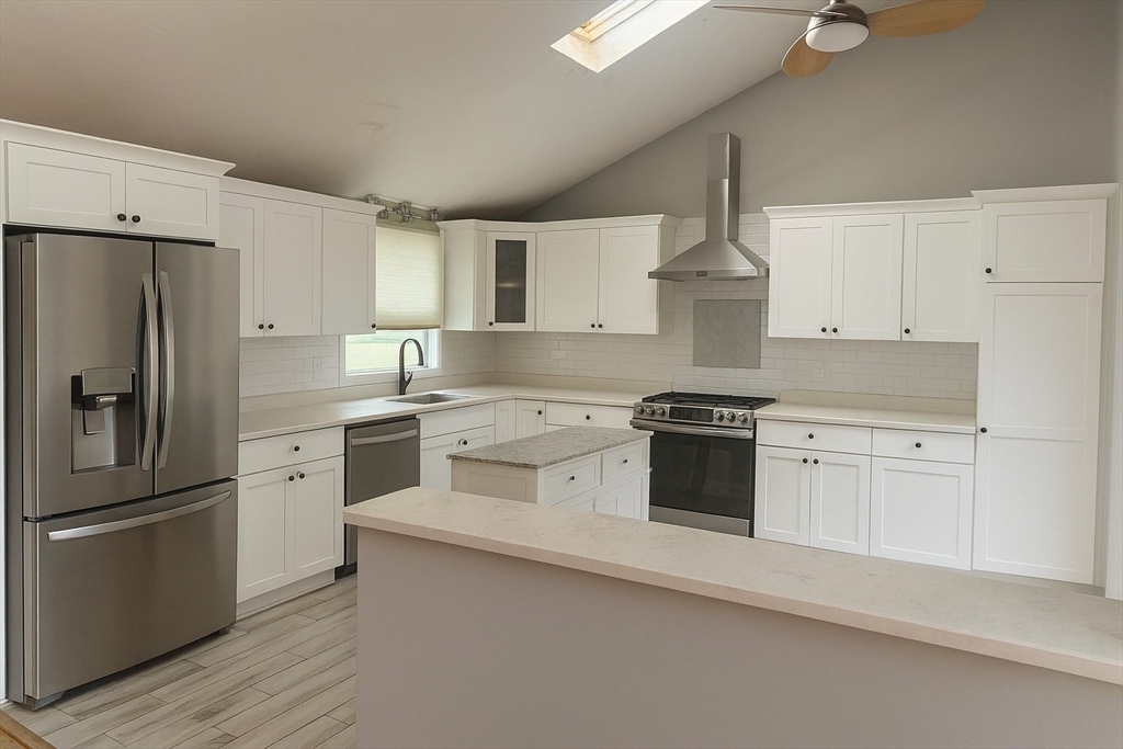 11 Lheureux Cir 11