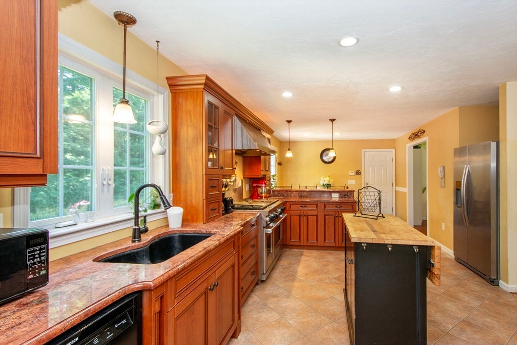 15 Hillside Lane, Bridgewater, MA, 15 Hillside Lane, Bridgewater, MA Photo #15