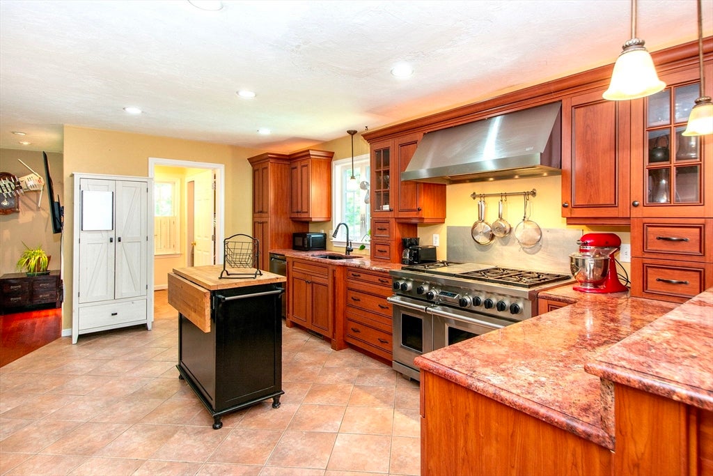 15 Hillside Lane, Bridgewater, MA, 15 Hillside Lane, Bridgewater, MA Photo #16