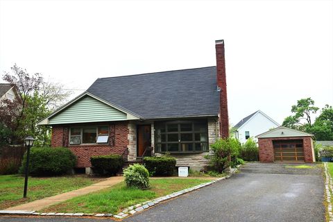36 Davenport Rd Needham MA 02494