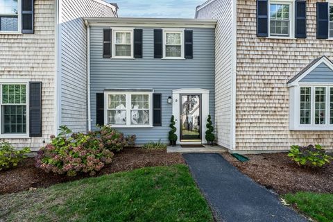 Photo of 441 Buck Island Rd #E5, Yarmouth, MA 02673 (MLS # 73431719)