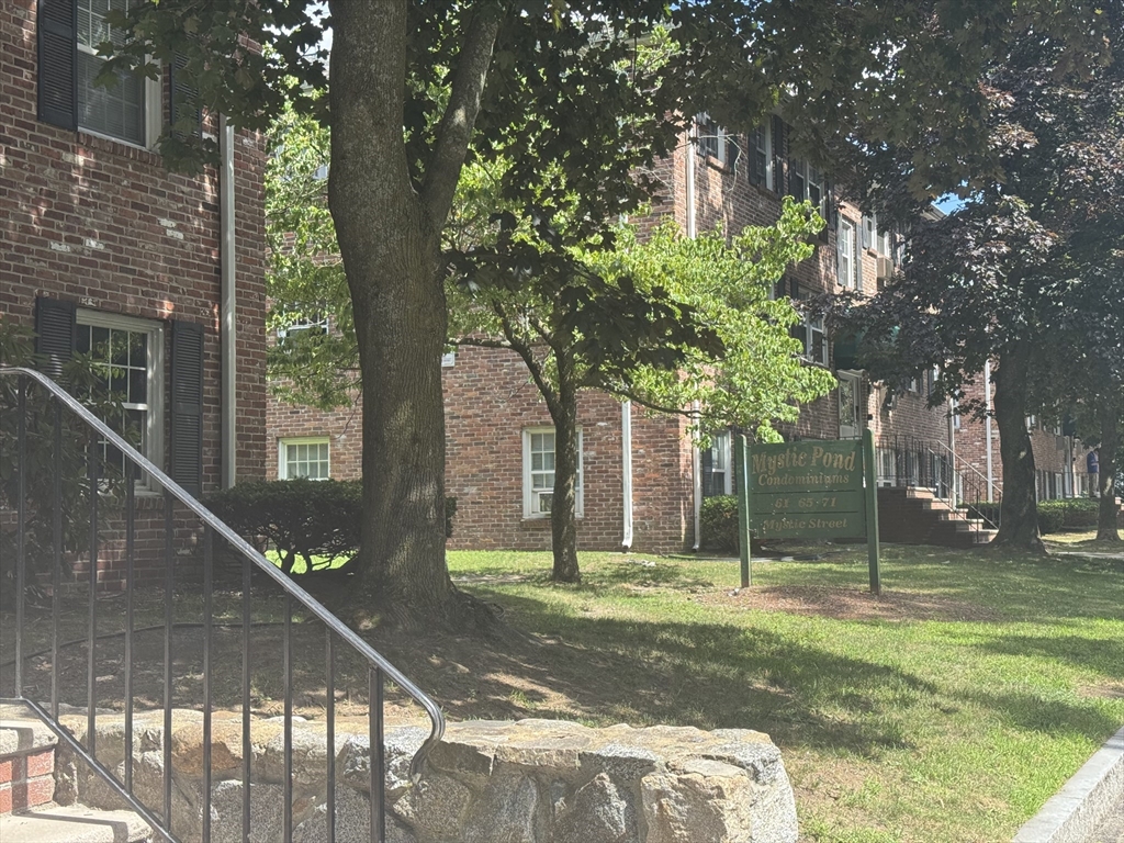 71 Mystic St 11