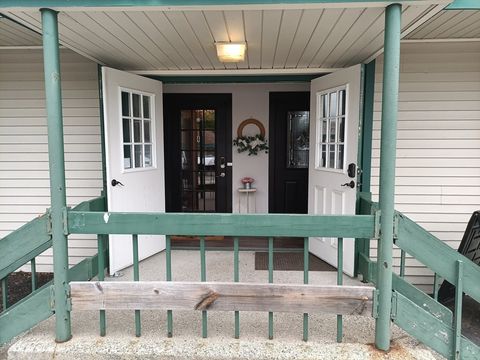 Photo of 71 Main Street #4, Sturbridge, MA 01566 (MLS # 73462555)