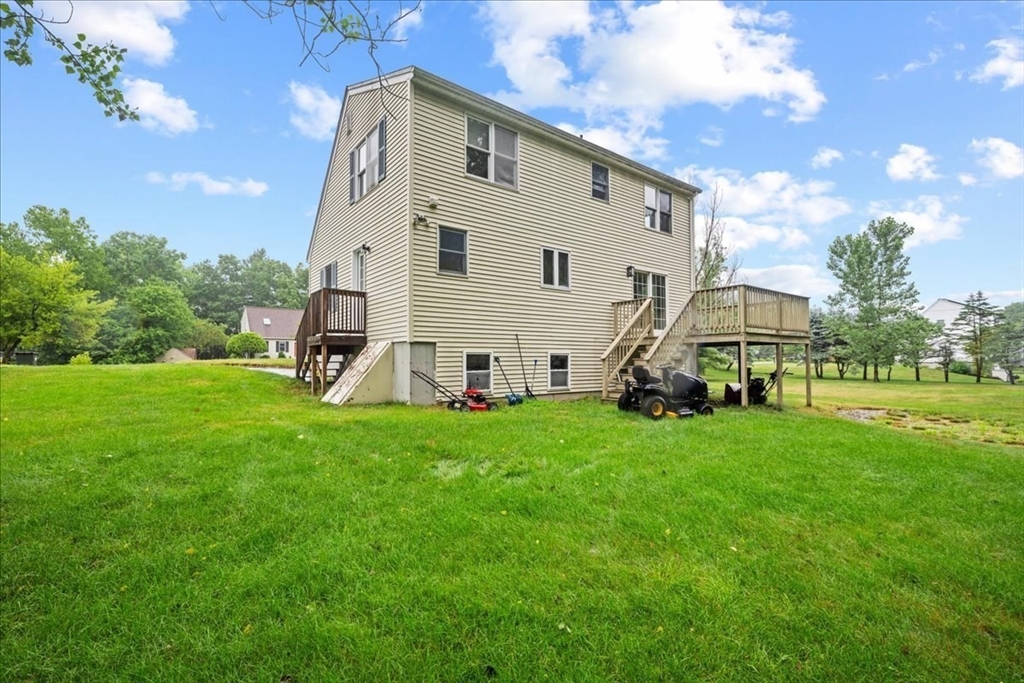 7 Sneade Dr