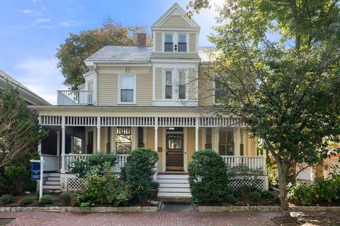 Photo of 58 Trowbridge Street #2, Cambridge, MA 02138 (MLS # 73435156)