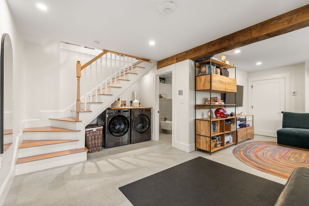 61 Wilmot St, Watertown, MA Photo #22