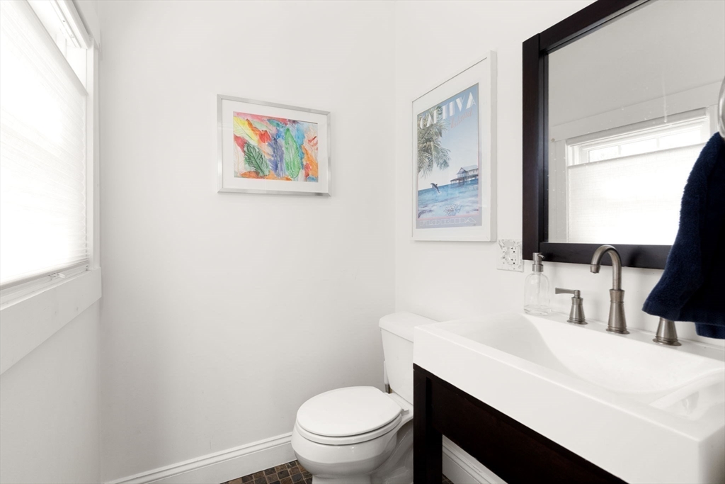 61 Wilmot St, Watertown, MA Photo #12