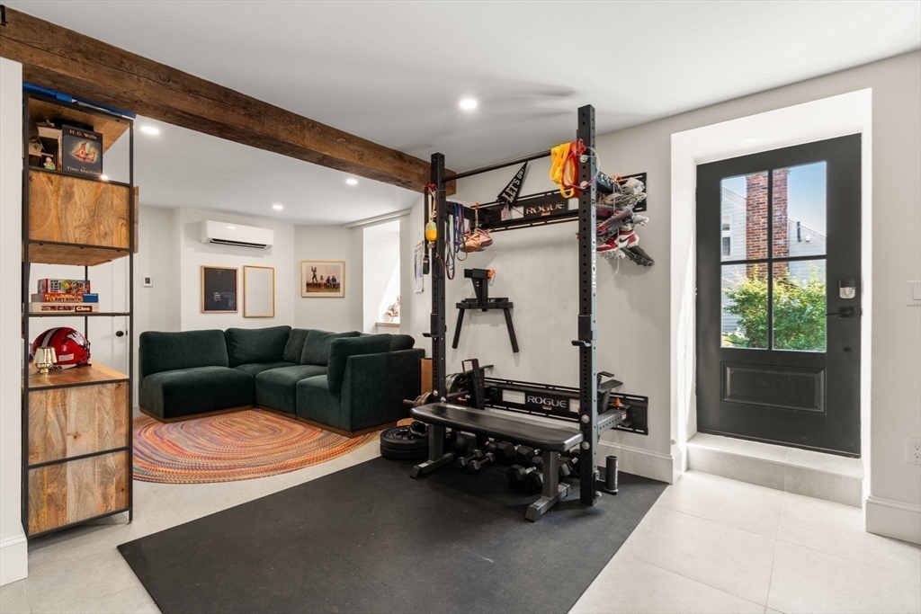 61 Wilmot St, Watertown, MA Photo #24