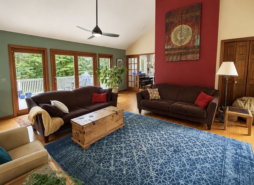 31 Woodside Circle