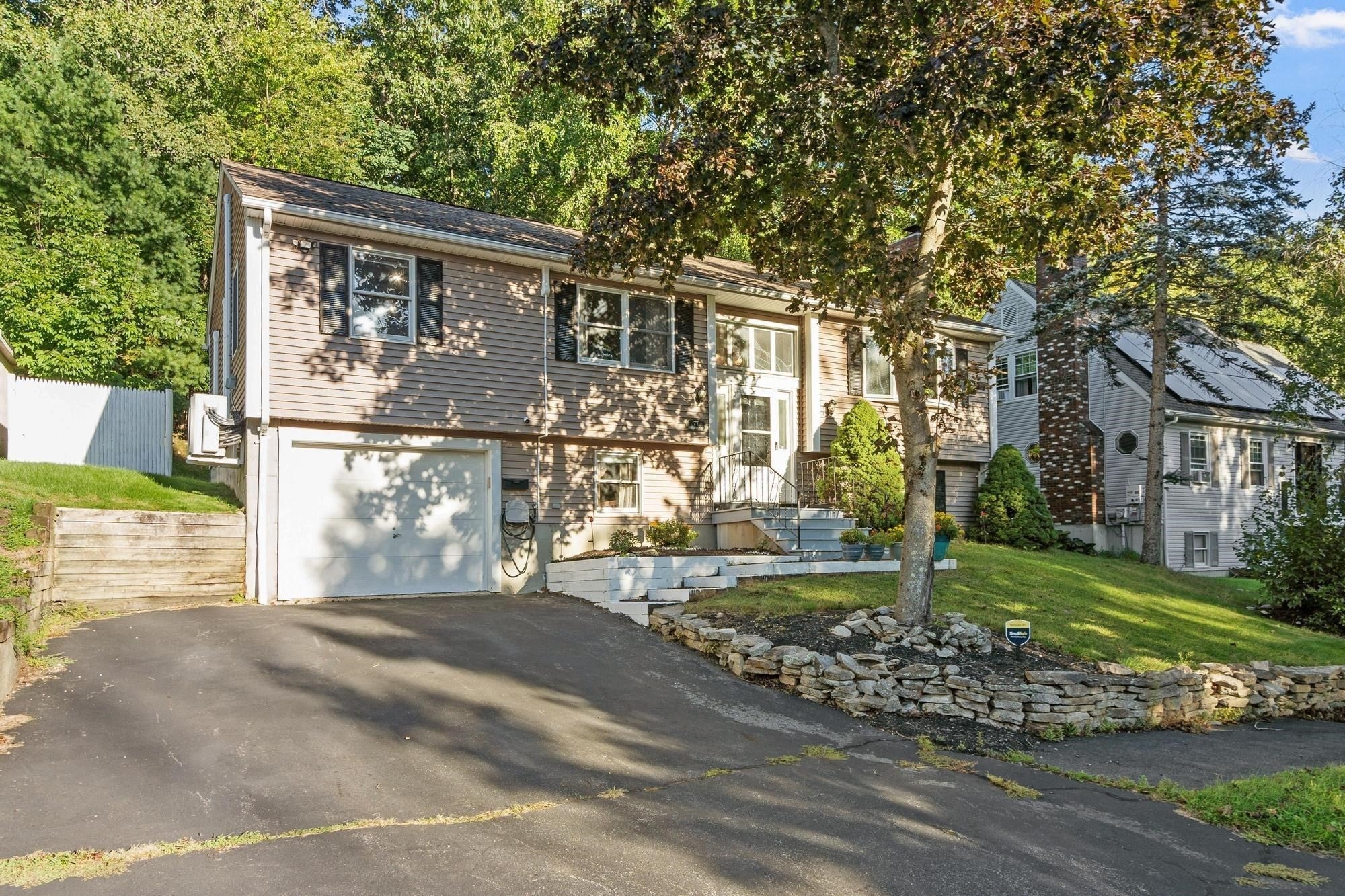 77 Darnell Road, Worcester, MA, 77 Darnell Road, Worcester, MA Photo #2