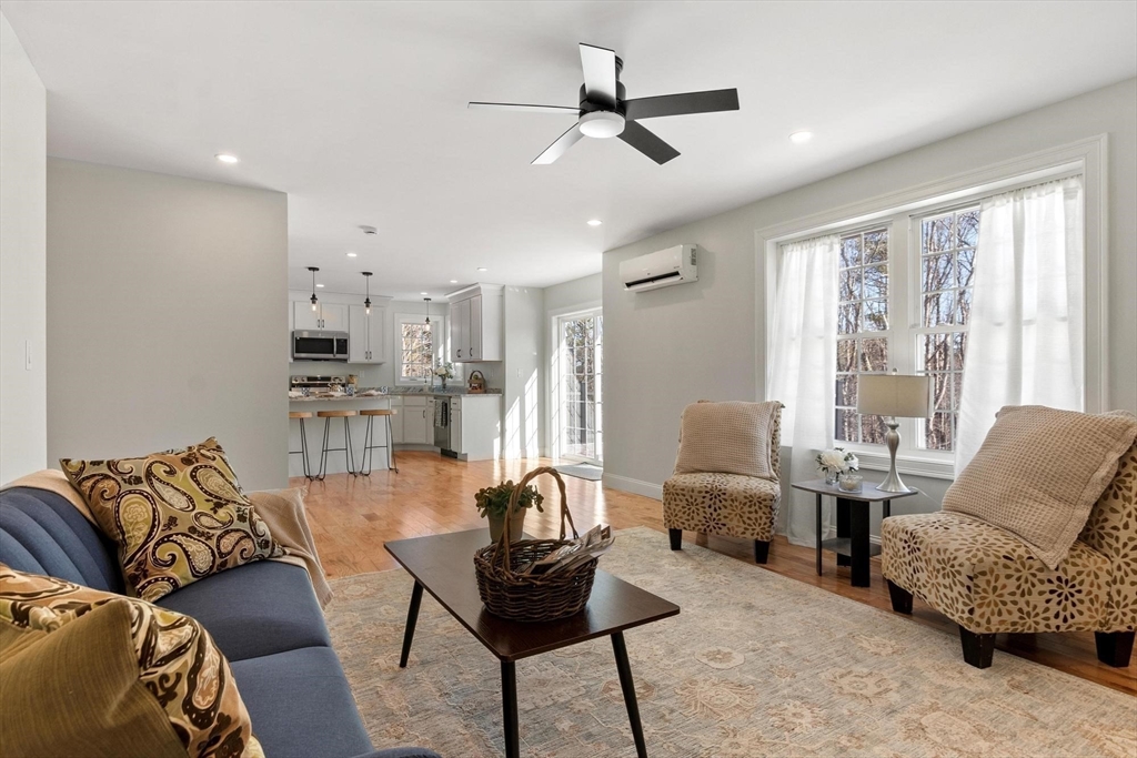 72A Cottage Lane - (Sf) (Left Half)