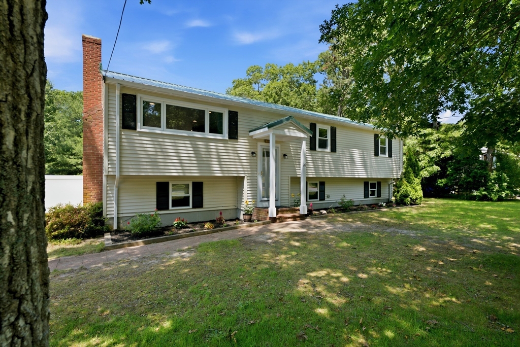 26 Carolyn Dr