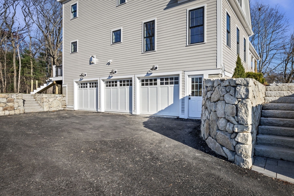 3 Weeping Willow Way