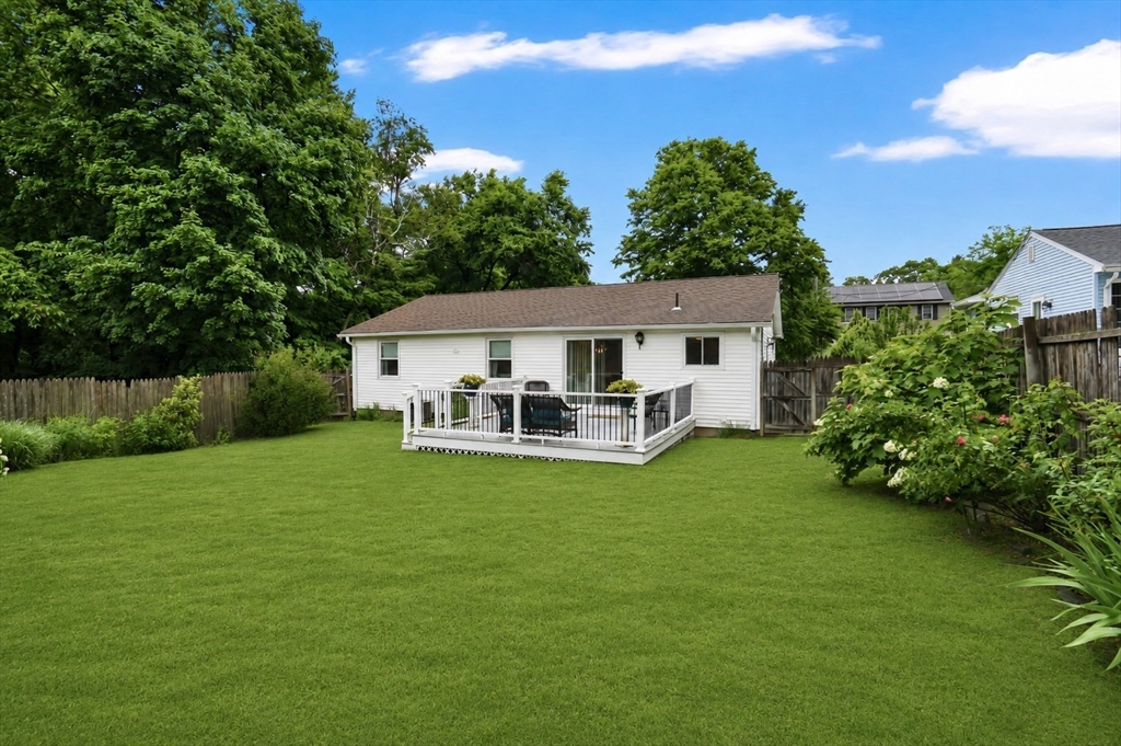 157 Meadow Rd