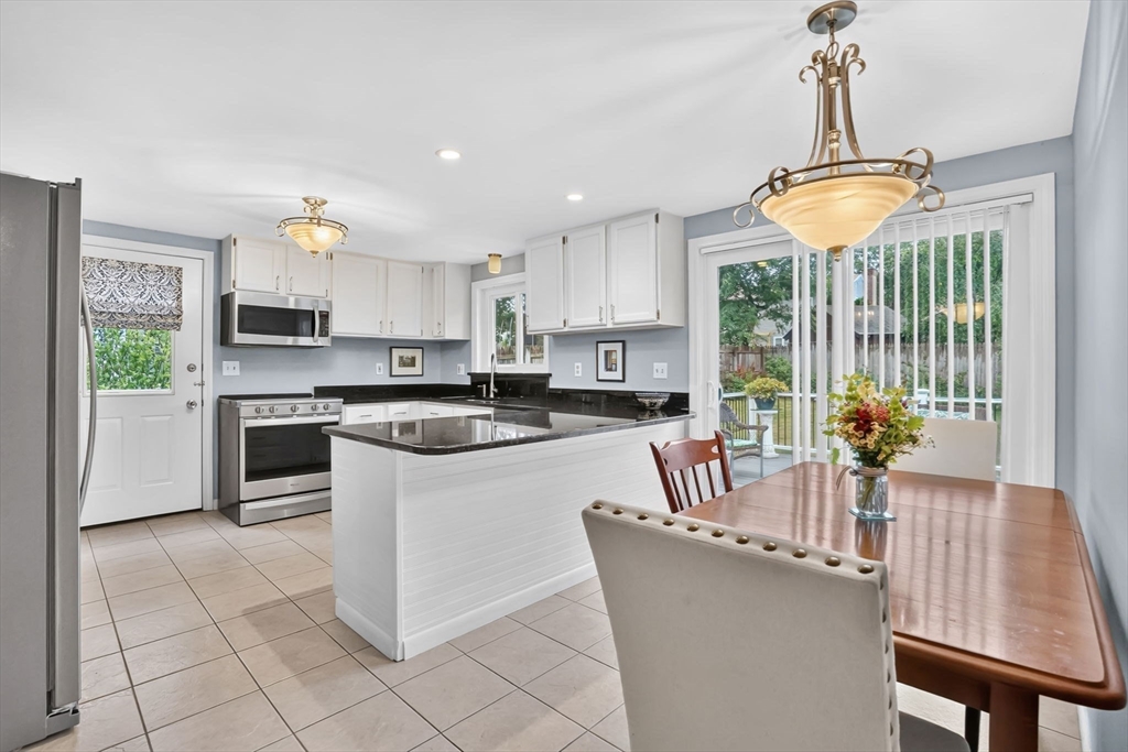 157 Meadow Rd