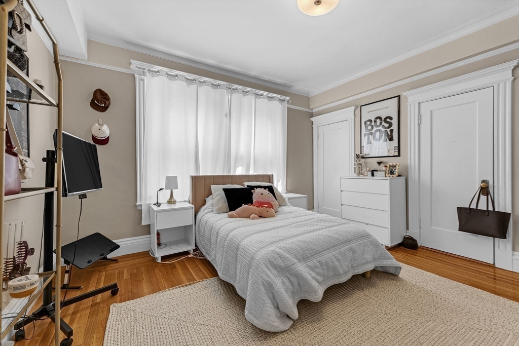 466 Commonwealth Ave 301