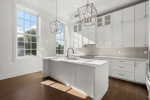 Photo of 20 Mechanic Square #3, Marblehead, MA 01945 (MLS # 73440549)