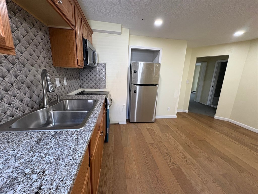 45 Mason Ave #2, North Attleboro, MA, 45 Mason Ave #2, North Attleboro, MA Photo #4