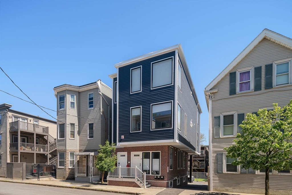 47 Morris St #1, Boston, MA Photo #17
