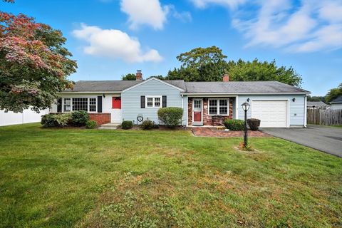92 Highland St Agawam MA 01030