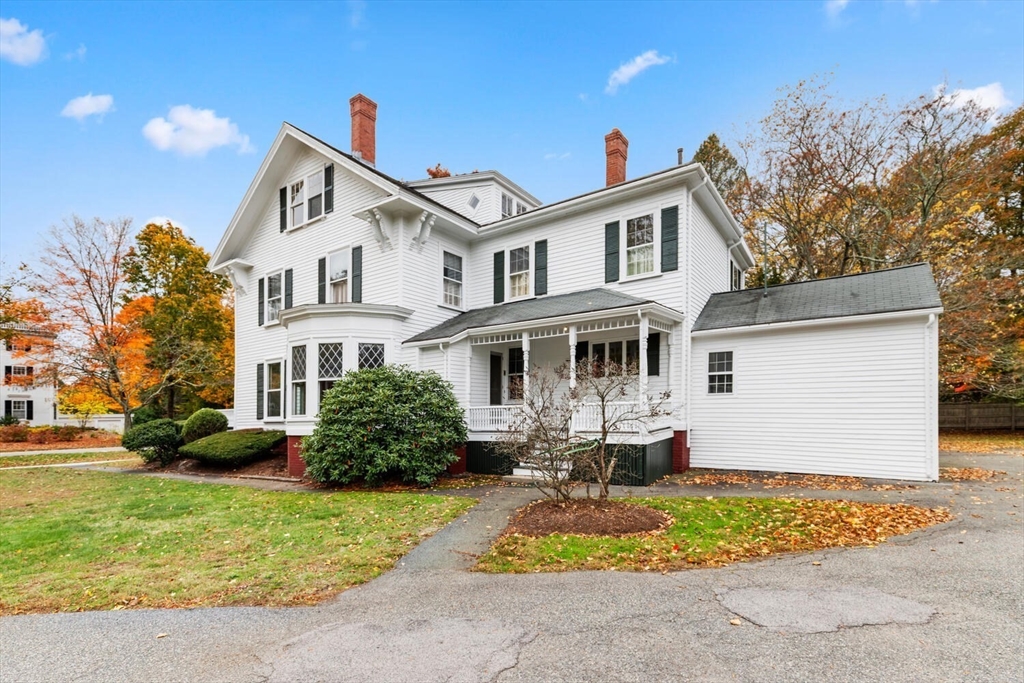 1949 Massachusetts Ave