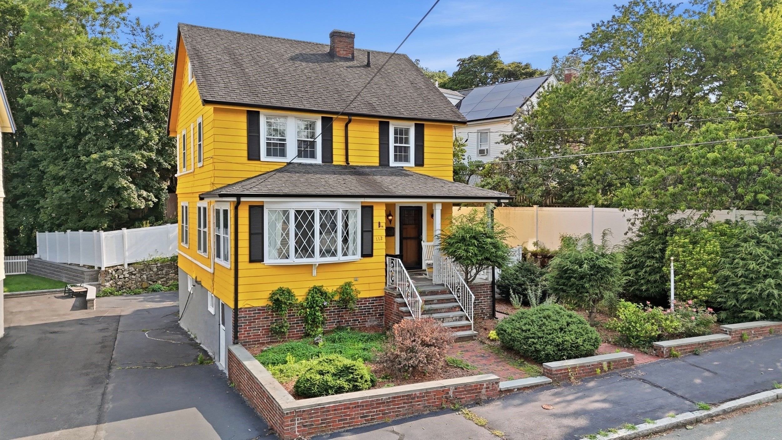 112 Sherwood Rd