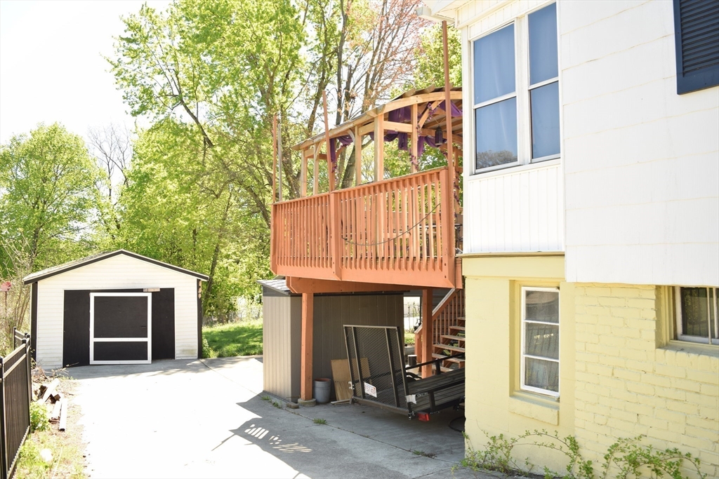 1066 Main St