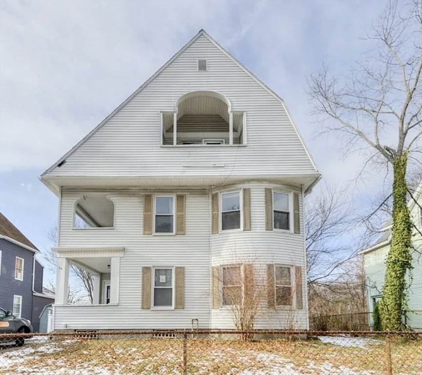 Photo: 65 Paine St, Worcester, MA