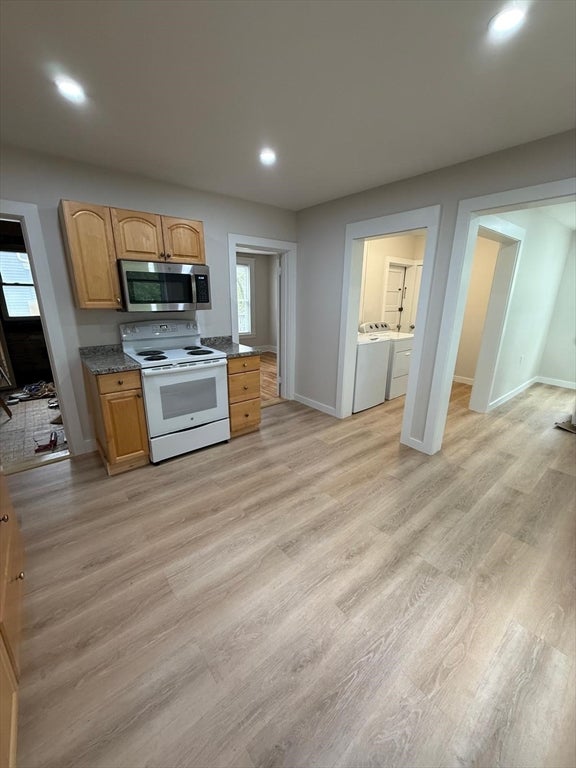 65 Paine St #1, Worcester, MA, 65 Paine St #1, Worcester, MA Photo #2
