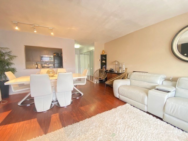 7 Weld St. 50