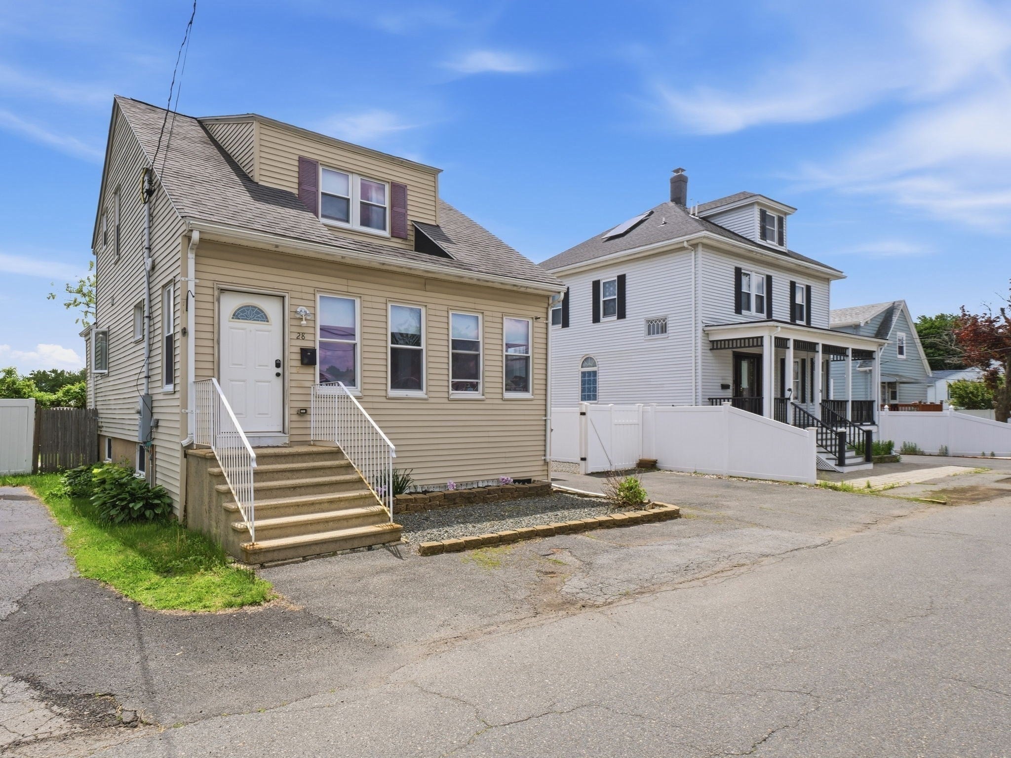 28 Houston Ave