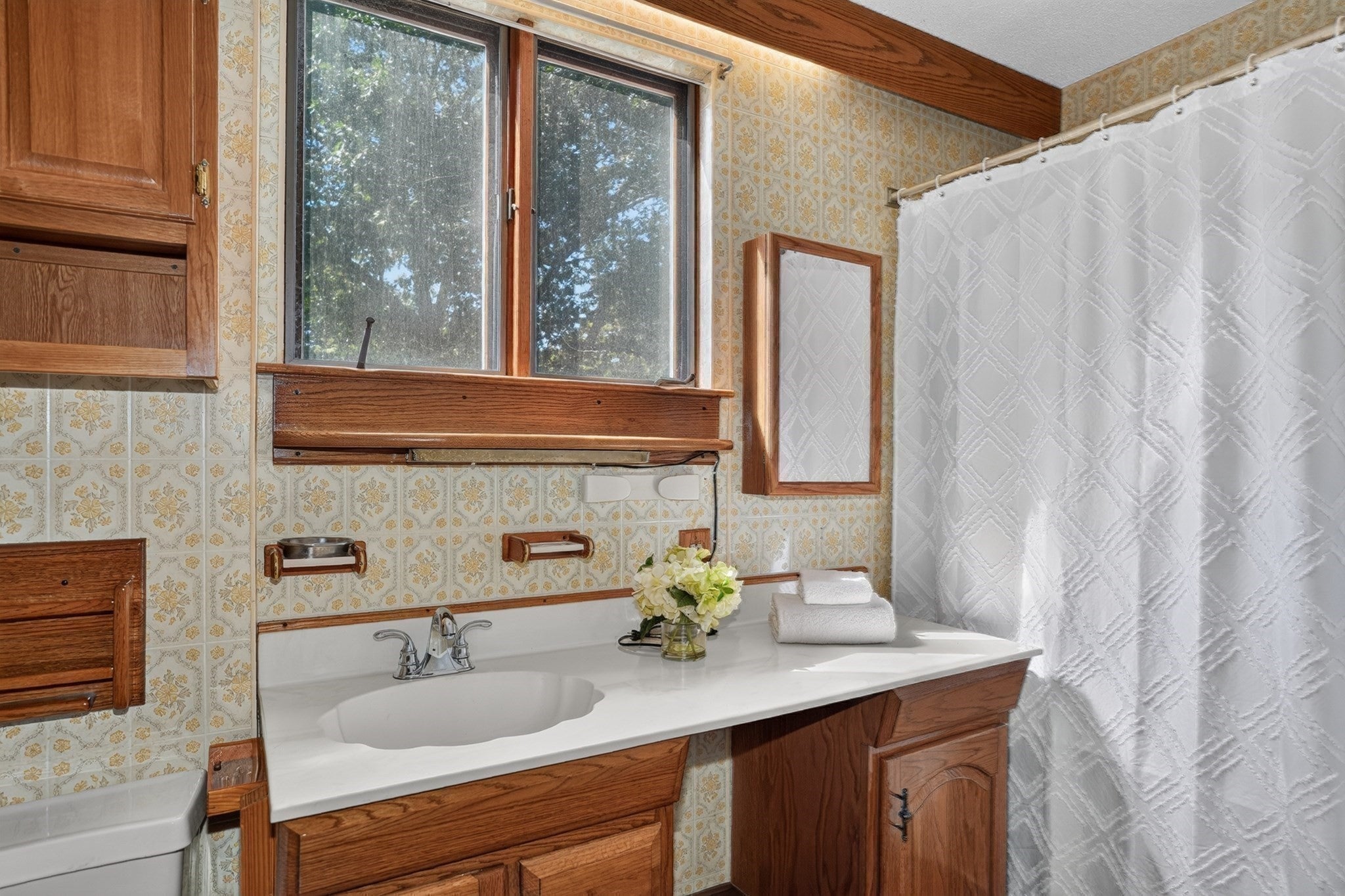 1 Wakefield Avenue, Saugus, MA Photo #21