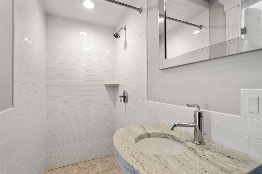600 Shirley St #11, Winthrop, MA Photo #10