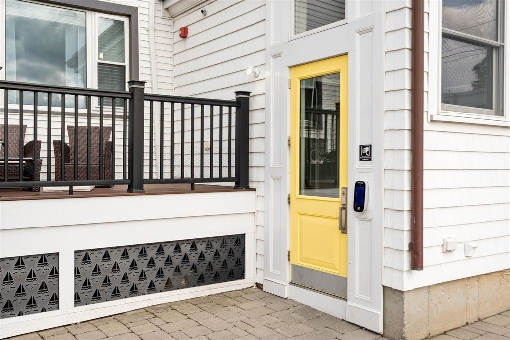 600 Shirley St #11, Winthrop, MA Photo #3