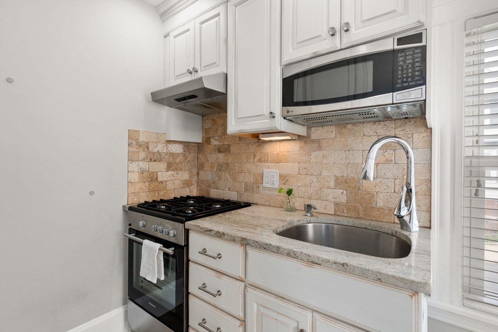 600 Shirley St #11, Winthrop, MA Photo #8