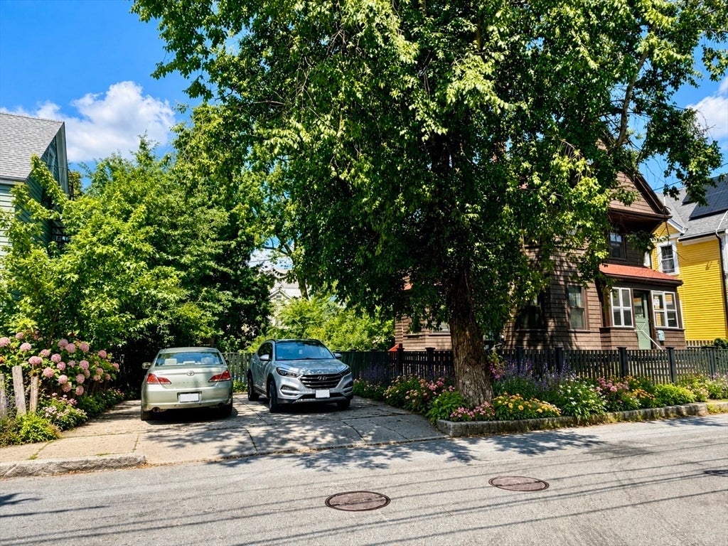 51 Washburn Avenue, Cambridge, MA, 51 Washburn Avenue, Cambridge, MA Photo #2