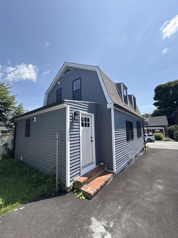11 Boylston St