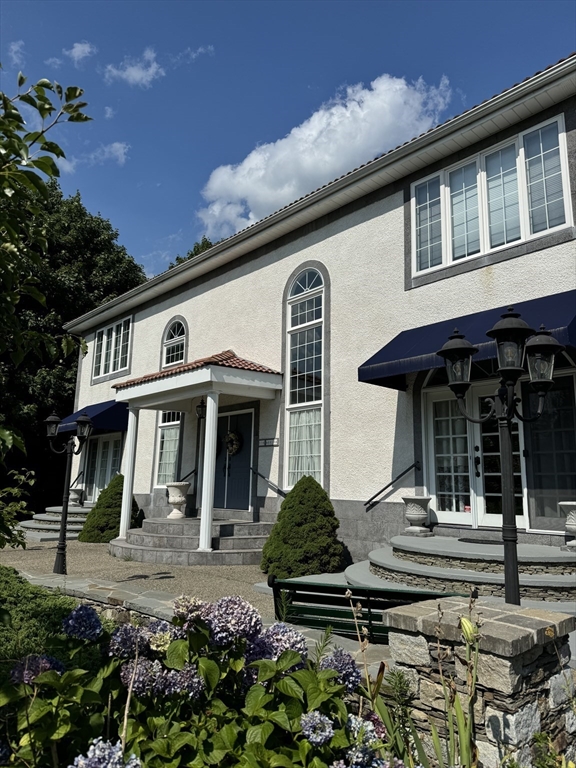 116 Gifford Rd