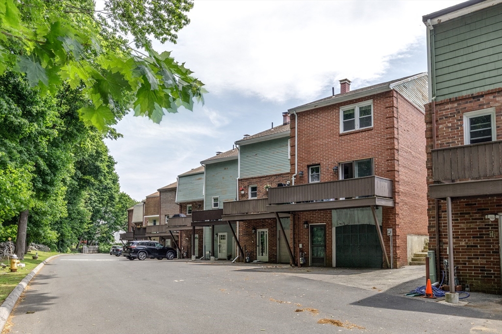 6 Loring Hills Ave G4